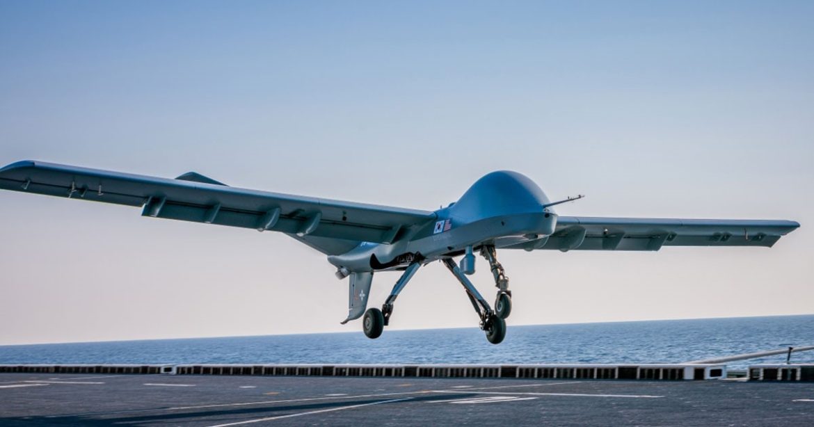 Gray Eagle STOL Makes Historic 1st Flight from Ship to Land